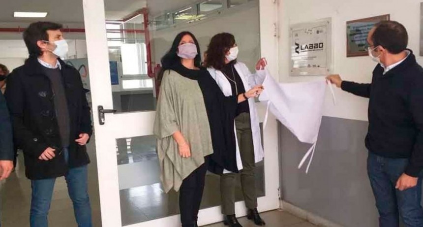 El Laboratorio de Biología Molecular Bolívar cumple 2 años de trabajo en la comunidad