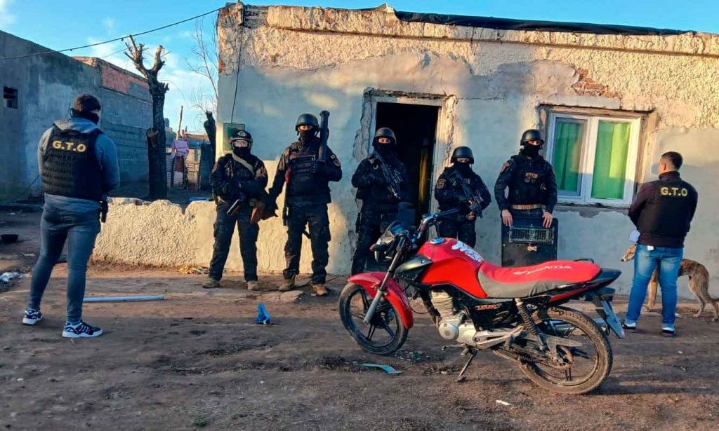Parte de Prensa de la Policía Departamental de Seguridad: Continúa la investigación sobre la causa de Abuso de Armas en Villa Diamante