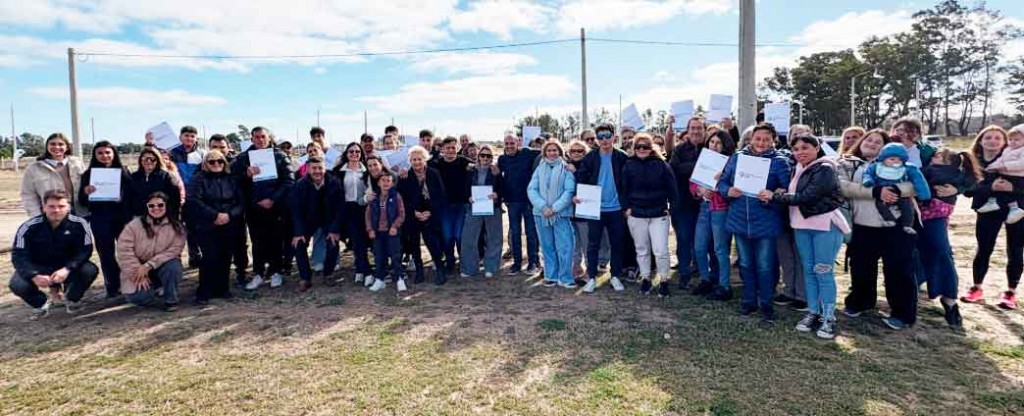 164 nuevos sueños comienzan en barrio Cooperativa Lotes con Servicios II: 32 familias recibieron su terreno