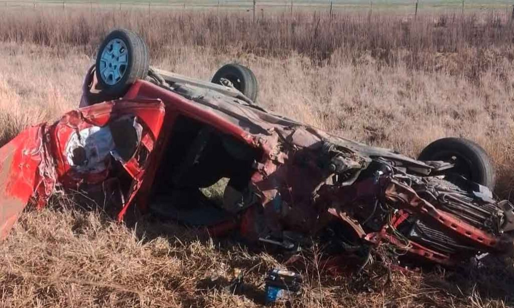 Impacto lateral entre un auto y un camión, Radio Urdampilleta habló con Pablo Prieto, Jefe Bomberos Voluntarios de Pirovano