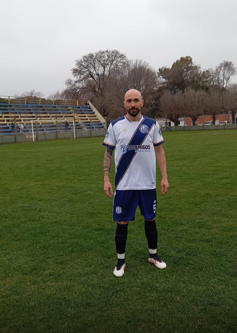 Matías Esteban: “Surgió esta posibilidad, no lo dude, fui, jugué y del club me hicieron saber que querían contar conmigo