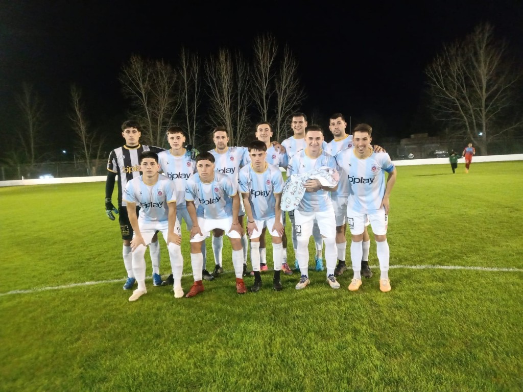 En la cancha de Alem, Balonpié goleó a Ciudad de Bolívar 