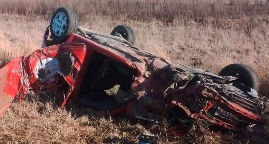 Impacto lateral entre un auto y un camión, Radio Urdampilleta habló con Pablo Prieto, Jefe Bomberos Voluntarios de Pirovano