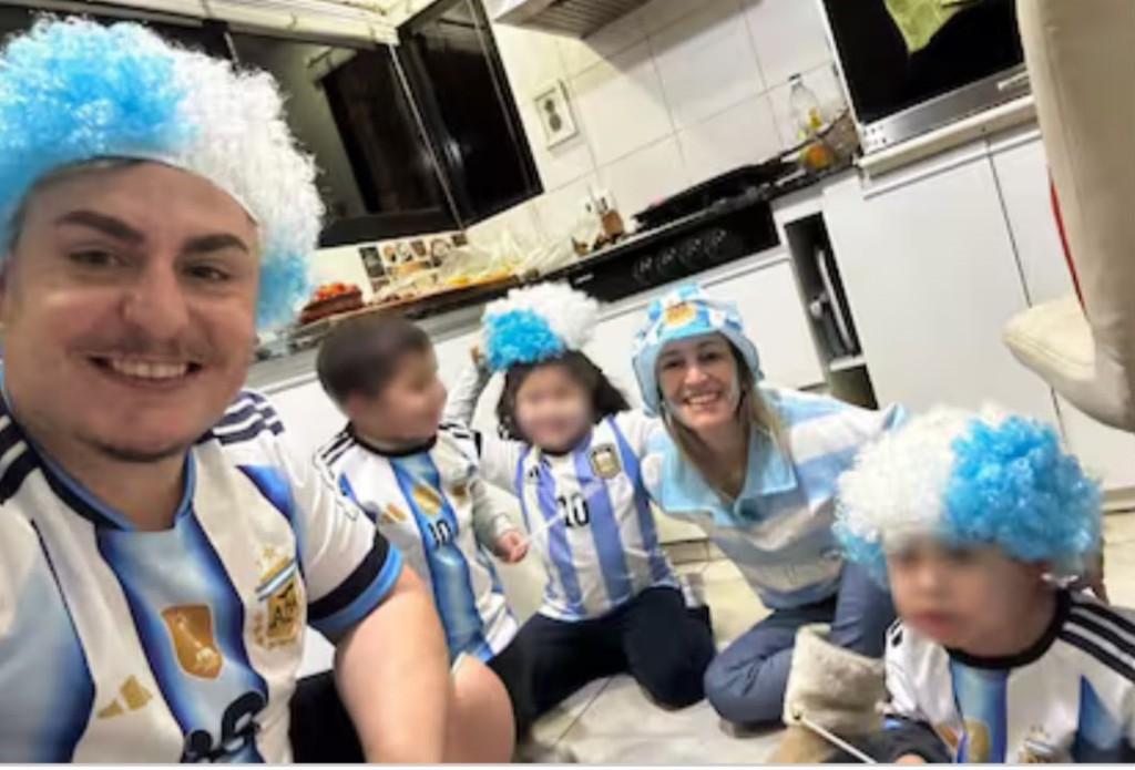 Marina y Angel est&aacute;n construyendo una verdadera historia de amor de padres, ya tres de los hermanitos viven con ellos, y faltan a&uacute;n dos mas para completar el desaf&iacute;o