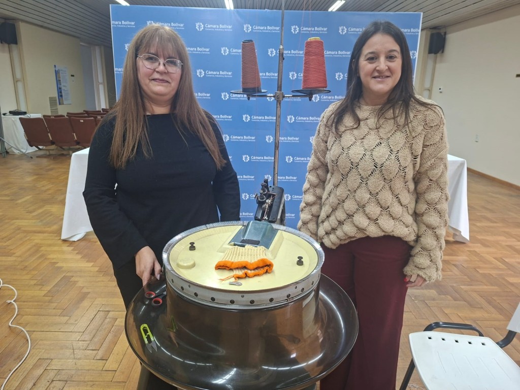 C&aacute;mara Comercial e Industrial Bol&iacute;var: se inici&oacute; una capacitaci&oacute;n en el remallado de sweaters, con la f&aacute;brica bolivarense Maglia Sweaters