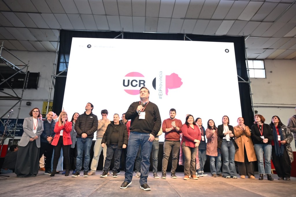 Emiliano Balb&iacute;n encabez&oacute; el relanzamiento del radicalismo bonaerense en Atenas: "Somos un partido de poder que va a dar pelea en cada rinc&oacute;n de la Provincia"
