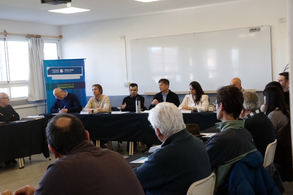 Bol&iacute;var fue sede de un encuentro para analizar la situaci&oacute;n h&iacute;drica regional