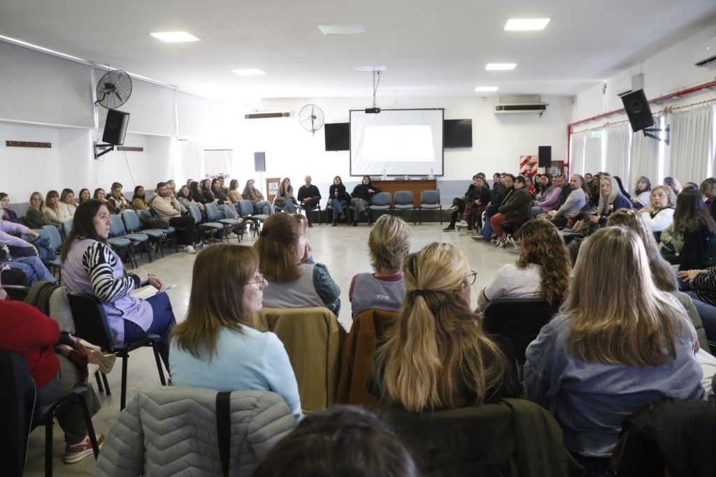 Bol&iacute;var fue sede de una jornada de capacitaci&oacute;n para promover el buen trato hacia ni&ntilde;as, ni&ntilde;os y adolescentes