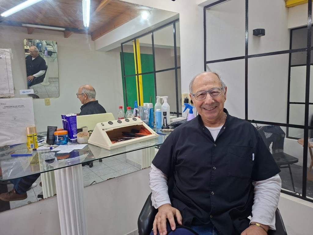 D&iacute;a del Peluquero y visitamos a Ra&uacute;l Delorenzi