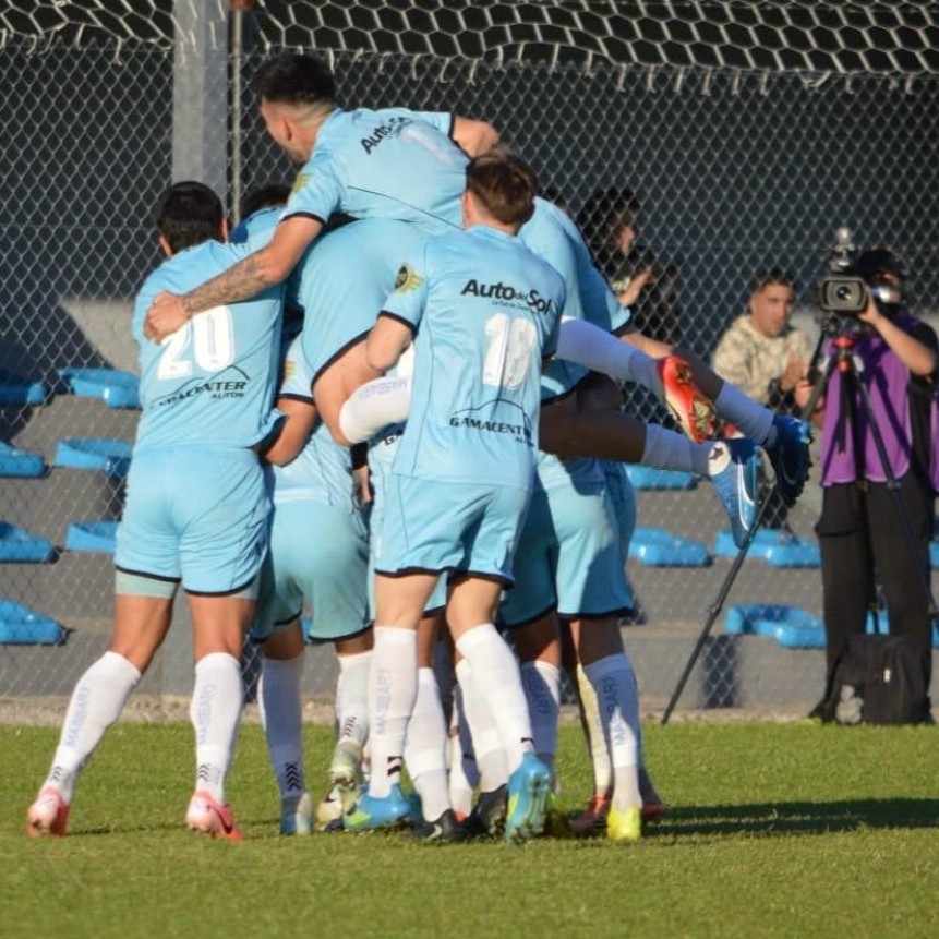 Tres puntos de oro: Ciudad de Bol&iacute;var venci&oacute; 1-0 a Defensores de Belgrano sobre el final y se mantiene en zona de clasificaci&oacute;n. FM 10, habl&oacute; con los protagonistas