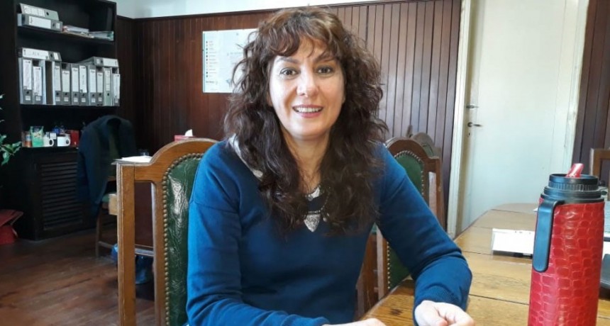 Mary Jofre: 'Es importante poner en contexto con los vecinos la dif&iacute;cil situaci&oacute;n que estamos viviendo en salud'