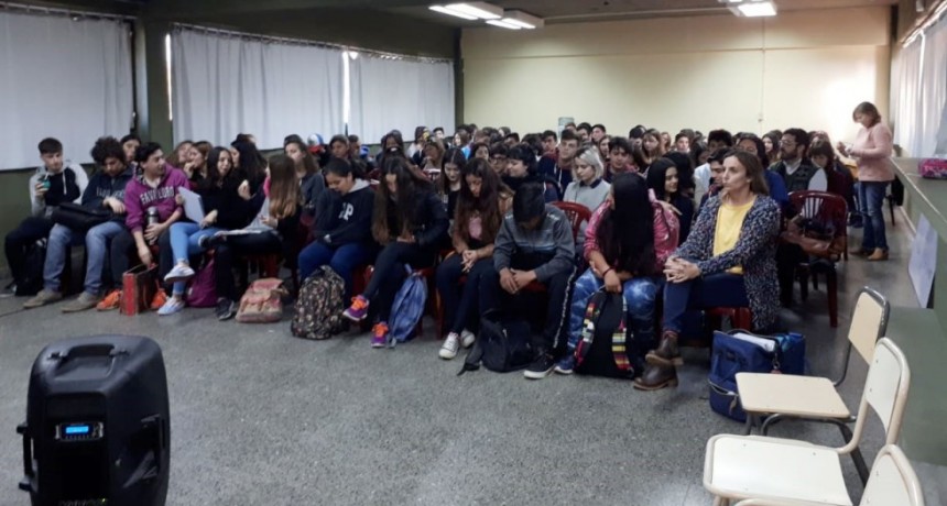 Alumnos de escuelas secundarias participaron en el programa &ldquo;Buenos Aires Debate&rdquo;