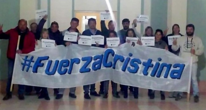 Ariel Ferreyra se hizo presente en el HCD bolivarense cuando ingres&oacute; el proyecto de pedido de desafuero de Cristina