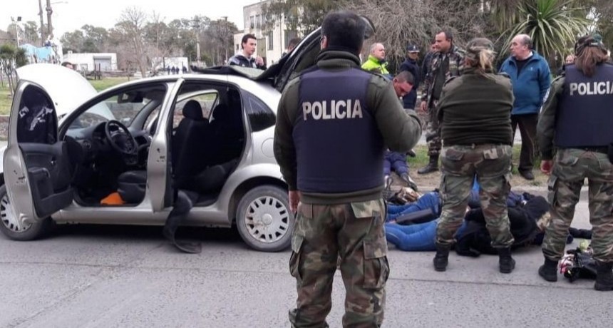 Azul: Detuvieron a cuatro asaltantes que estar&iacute;an vinculados con hechos en varias ciudades