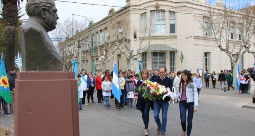 Se desarroll&oacute; el acto por el d&iacute;a del maestro