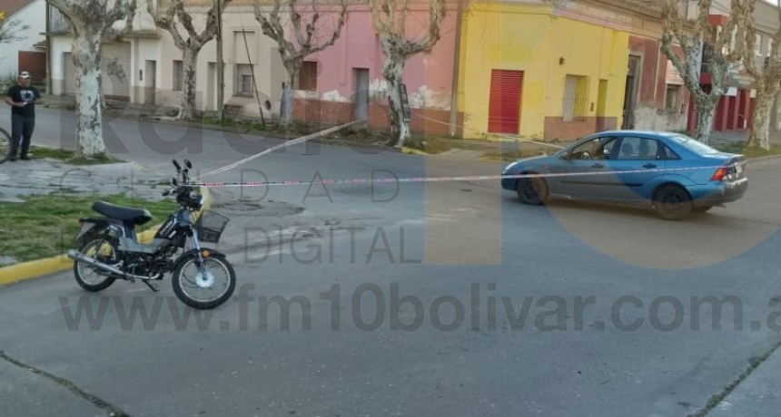 Dos motociclistas fueron derivadas al nosocomio local tras un impacto en calle Zapiola y Av. Alsina