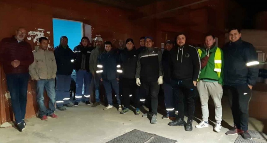 FM 10 y una noche de trabajo con el equipo de servicios