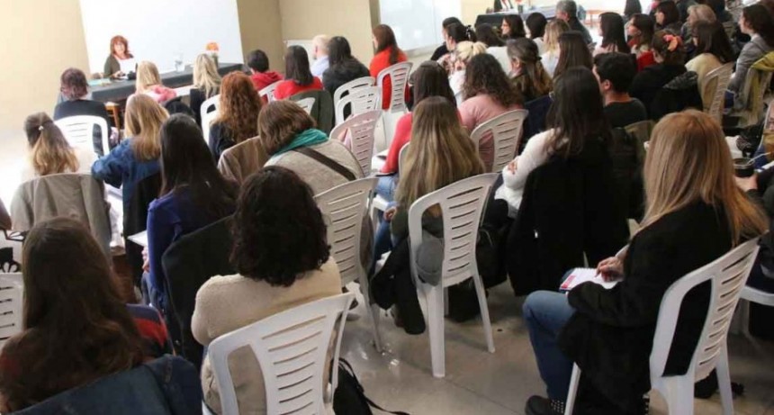 La Municipalidad brind&oacute; un seminario sobre salud mental