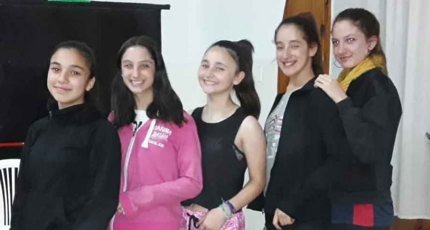 J&oacute;venes patinadoras locales siguen firmes con su Sue&ntilde;o Sobre Ruedas