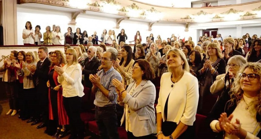 El Intendente Pisano particip&oacute; de los festejos por los 50 a&ntilde;os del Instituto N&deg;27