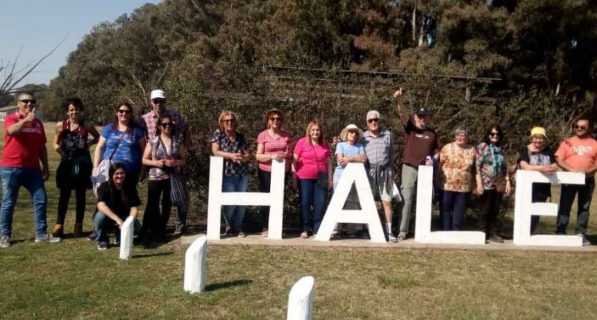 Un grupo de bolivarenses disfrut&oacute; de una salida tur&iacute;stica por la vecina localidad de Hale