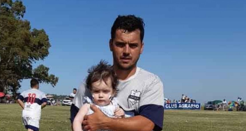 Nicol&aacute;s Alfonso; &lsquo;La familia de la 14 te lleva a hacerte fan&aacute;tico de esos colores&rsquo;