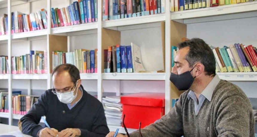 Pisano firm&oacute; un convenio de prestaci&oacute;n con el representante de PAMI Nelson Sombra