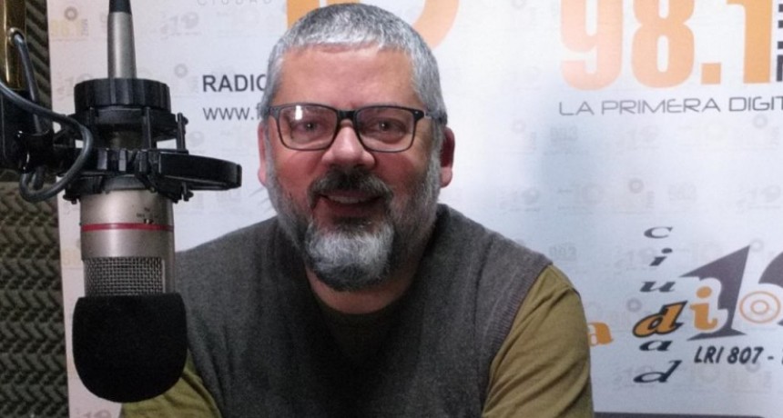 Carlos Teijón habló de su etapa de docente y auguró un crecimiento progresivo del público en el teatro