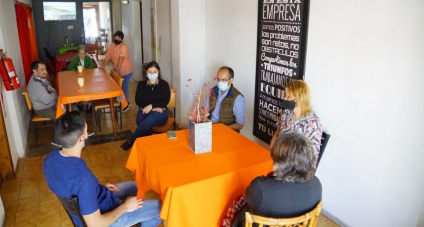 Los adultos mayores que residen en geriátricos y residencias ya pueden recibir visitas 