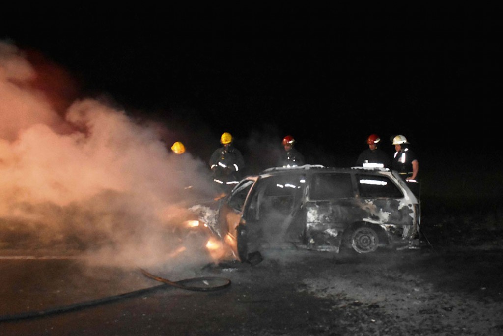 Ruta 5: Tremendo Incendio vehicular con solo daños materiales