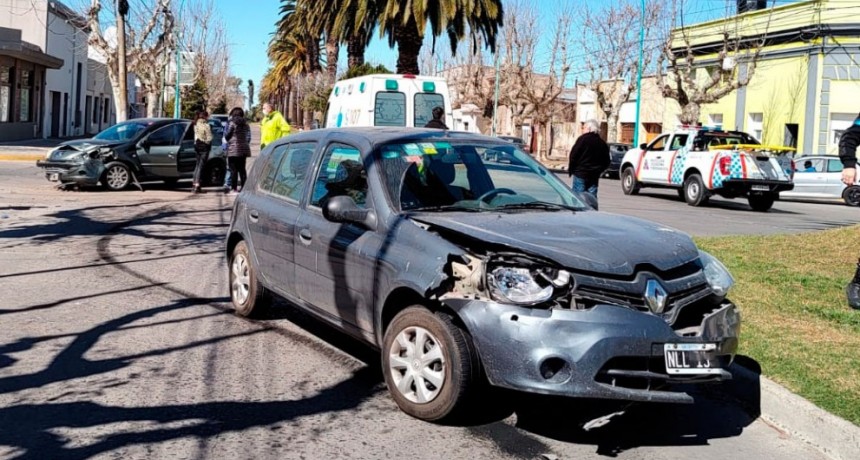 Fuerte impacto en avenida Alsina y calle Dorrego