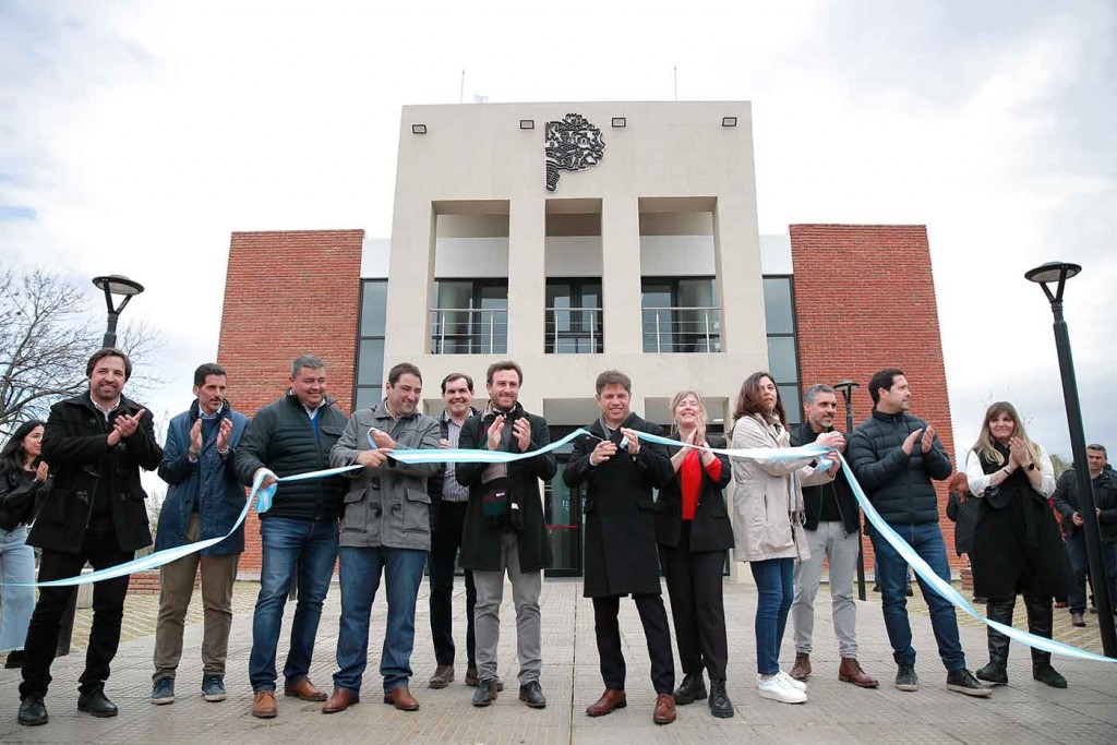 Kicillof inauguró la Casa de la Provincia en Veinticinco de Mayo