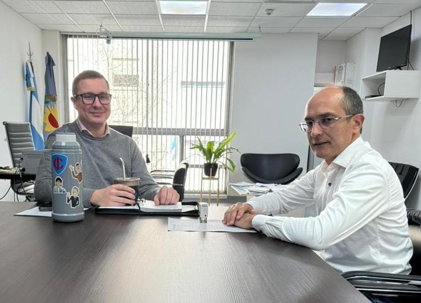 El Intendente Marcos Pisano se reunión con el Director Provincial de Asociaciones Civiles y Mutuales,  Joaquín Smidt