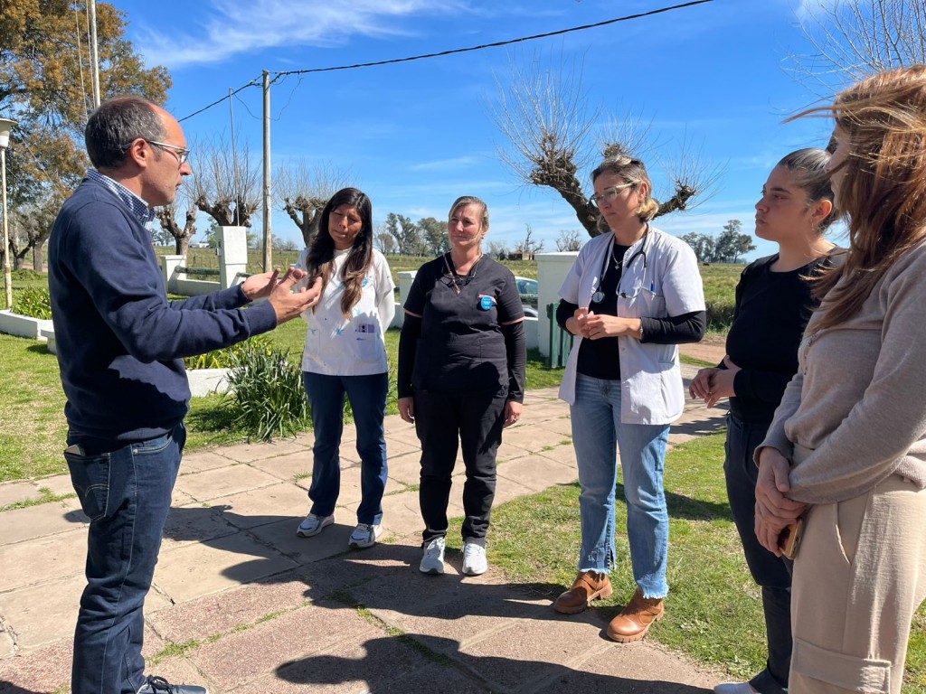 El Intendente Marcos Pisano mantuvo una jornada de trabajo en Hale, donde fue recibido por la Delegada Municipal