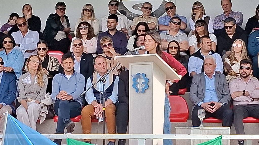Laura Rodríguez: “Creo que en espacios como este, pensar en la producción y el desarrollo de nuestra localidad tiene que unirnos en ese norte, sin ningún tipo de otra distinción que nos aleje”