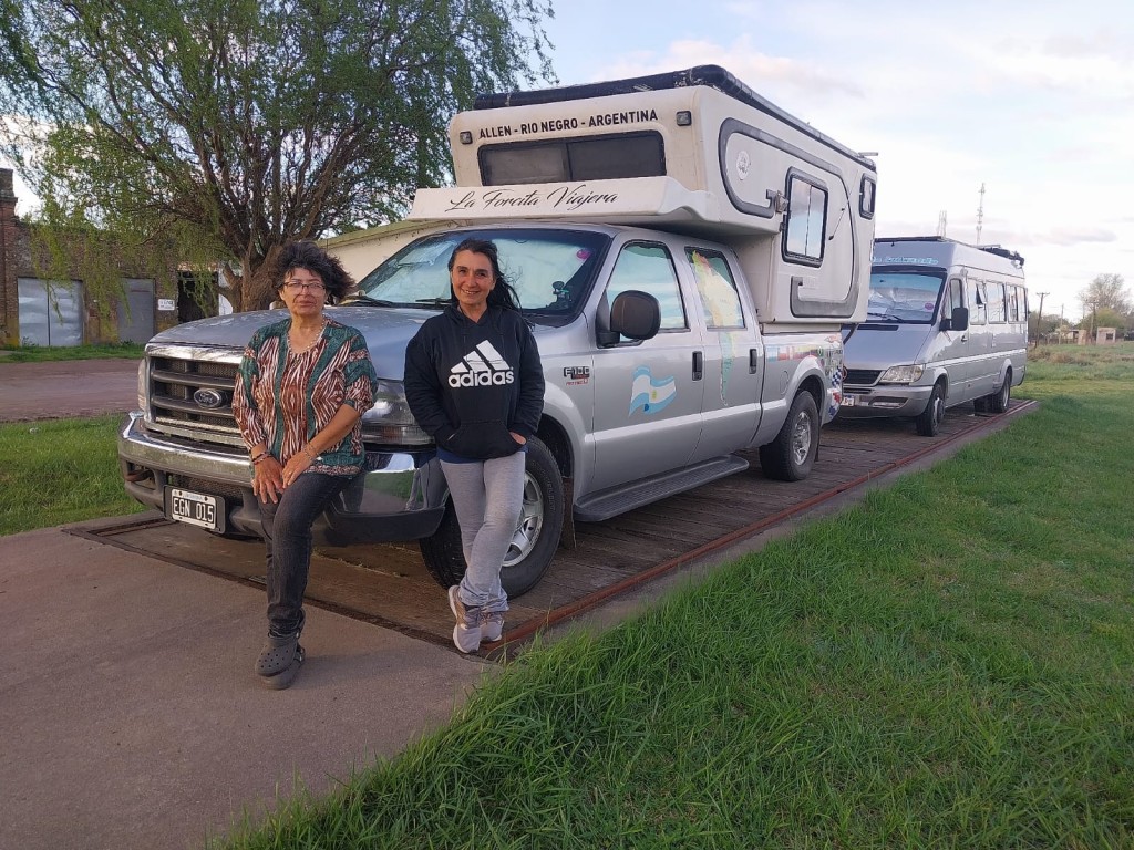 Llegaron las primeras Rodanteras a Urdampilleta, para concurrir el fin de semana al Primer Encuentro de Rodanteras Argentinas en Bolívar