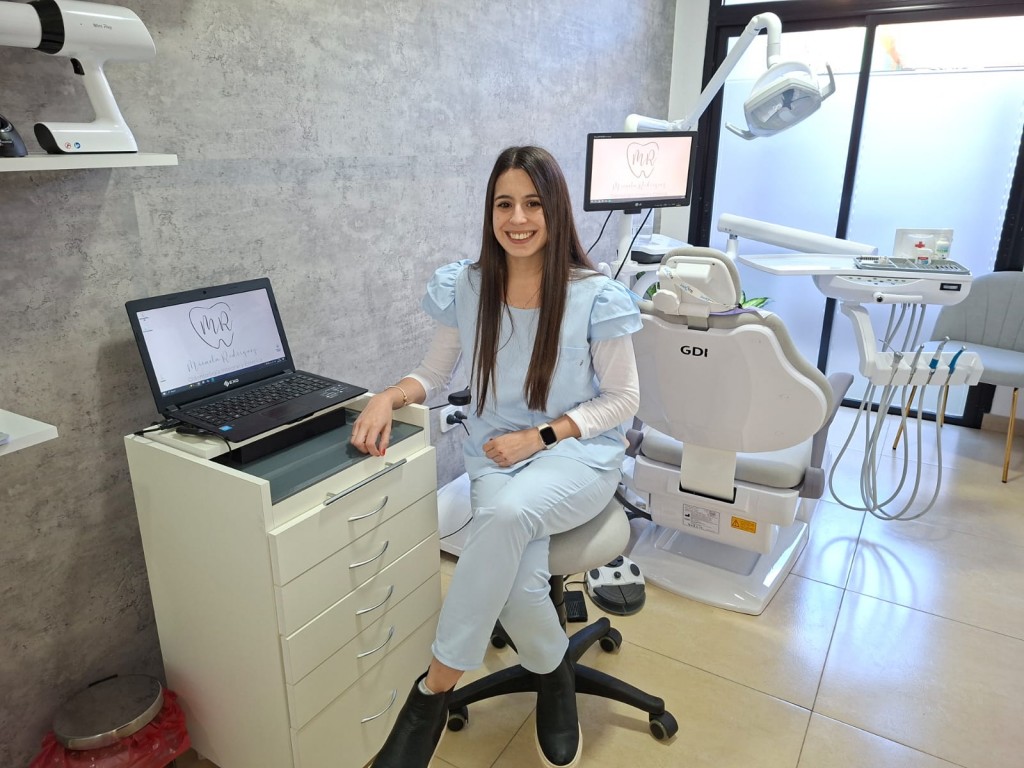 Micaela Rodríguez es Odontóloga y ya atiende en Bolívar con especialidad en Periodoncia 