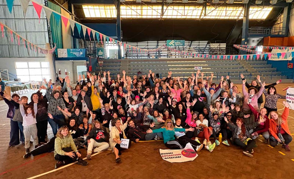 Ya se desarrolla en Bolívar el “Primer Encuentro de Mujeres Rodanteras Argentinas