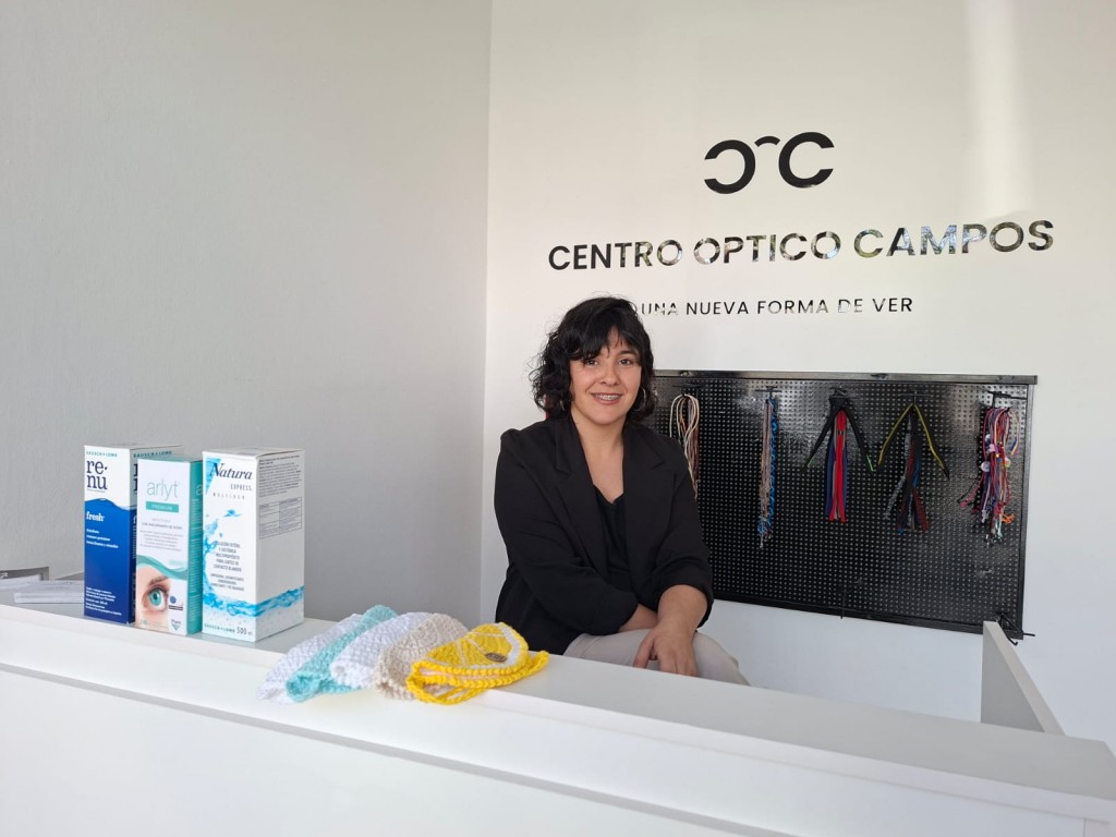 Centro Óptico Campos abrió sus puertas y visitamos el local con FM 10 Radio Ciudad