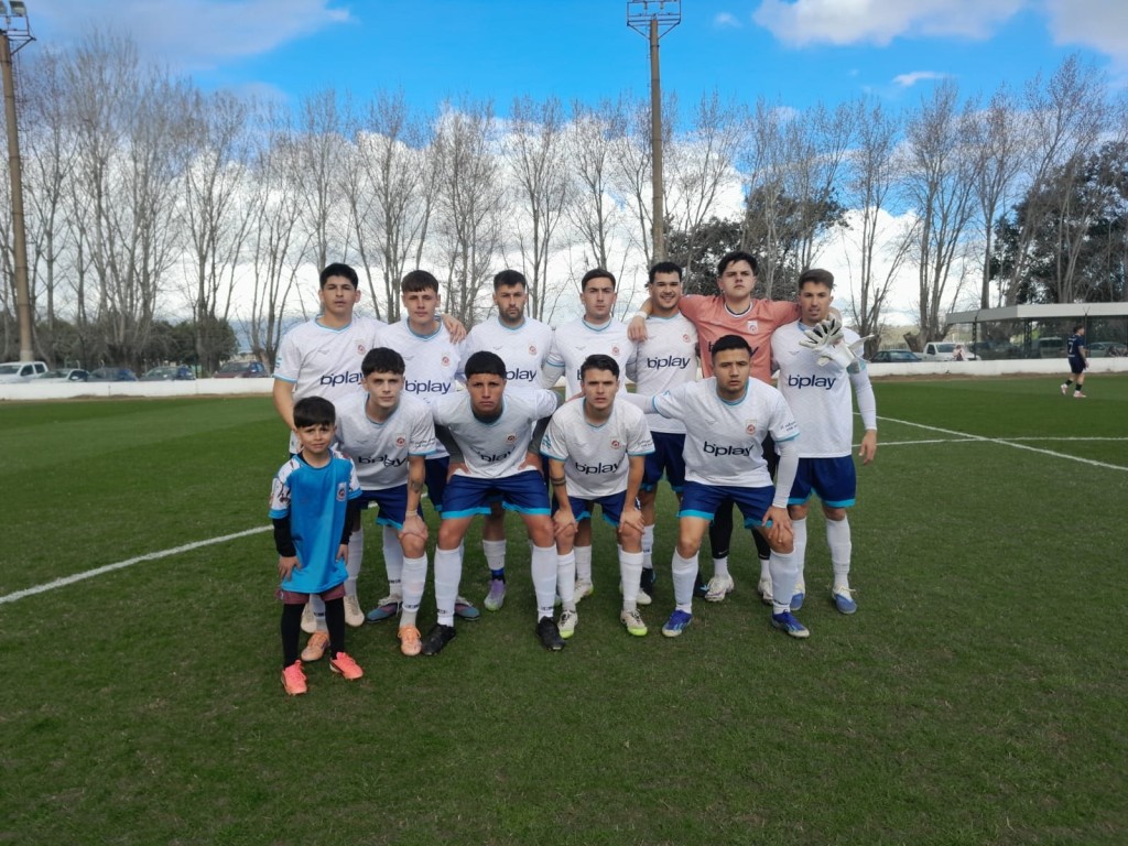 Balonpi&eacute; y Racing de Olavarr&iacute;a repartieron los puntos en la cancha de Alem. FM 10, habl&oacute; con los protagonistas 