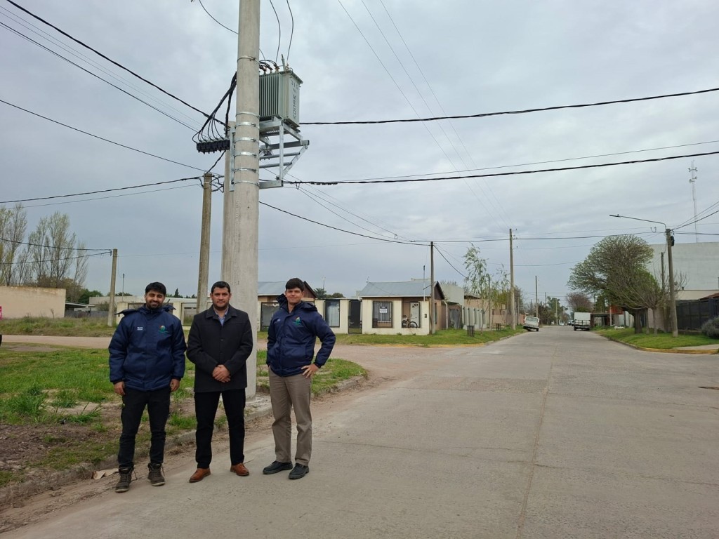La Cooperativa El&eacute;ctrica de Bol&iacute;var avanza con obras que buscan mejorar el nivel de tensi&oacute;n en diferentes zonas