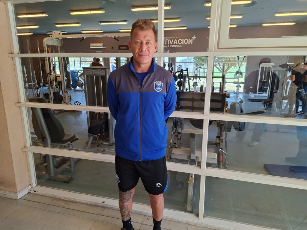 Arnaldo Gonz&aacute;lez: &ldquo;Cuando llega una nominaci&oacute;n as&iacute; quiere decir que est&aacute;s haciendo las cosas bien y, la verdad que, con el grupo del a&ntilde;o pasado conseguimos el objetivo que el club ven&iacute;a buscando&rdquo;