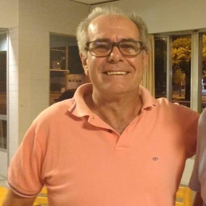 Carlos Urrutia se recupera del accidente que sufri&oacute; en Rosario, a bordo de su cami&oacute;n
