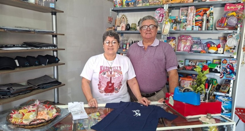 Alambrador Ropa de Campo e Indumentaria ya abri&oacute; sus puertas y visitamos el local con el Canal de Noticias y FM 10 Radio Ciudad
