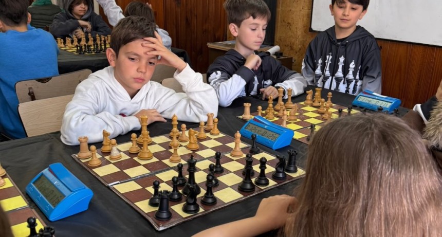 Destacada actuaci&oacute;n de la Escuela Municipal de Ajedrez en Mar del Plata y Balcarce