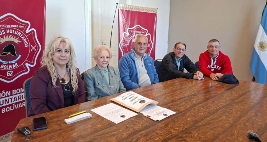 Mirta Del Bueno de Juaristi fue la ganadora del Premio Contado de la Rifa Anual de Bomberos Voluntarios de Bol&iacute;var