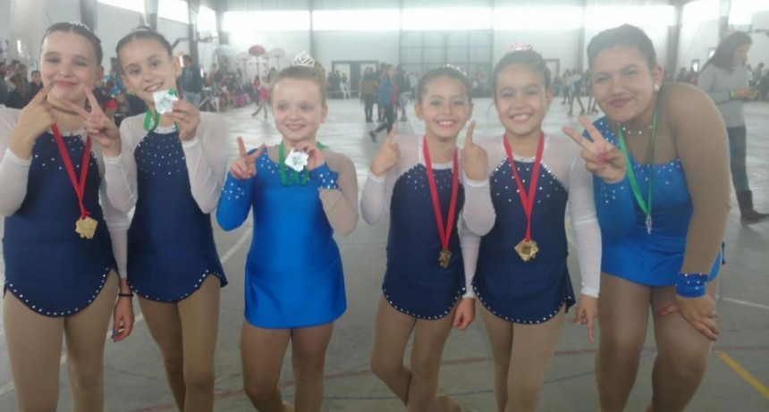 Las patinadoras de Pat&iacute;n Bol&iacute;var y la Escuela Municipal de Pat&iacute;n tuvieron un gran rendimiento en el Regional de Olavarr&iacute;a