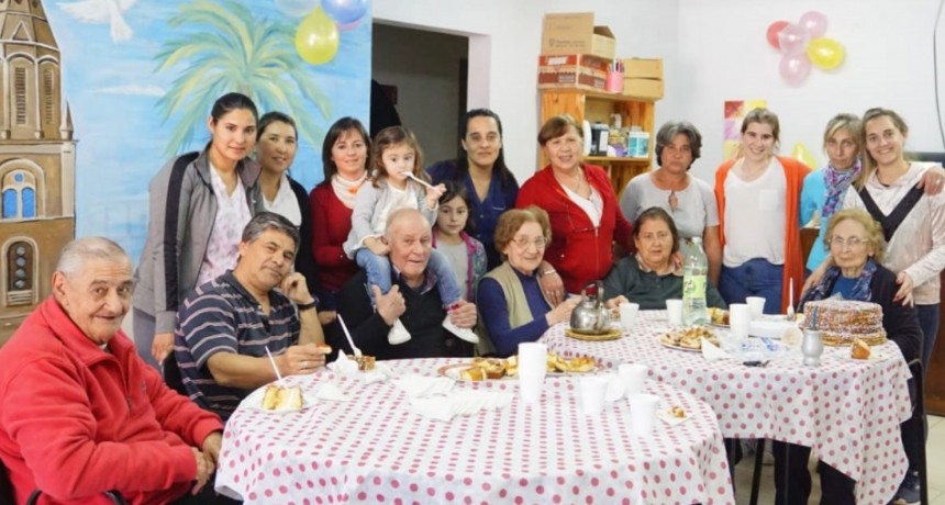 El Centro de D&iacute;a Reencuentro celebr&oacute; un nuevo aniversario