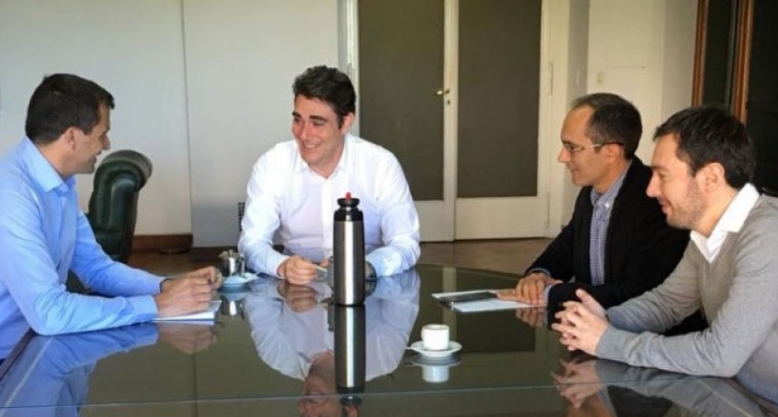Pisano y Bucca se reunieron con el ministro de energ&iacute;a Javier Iguacel 