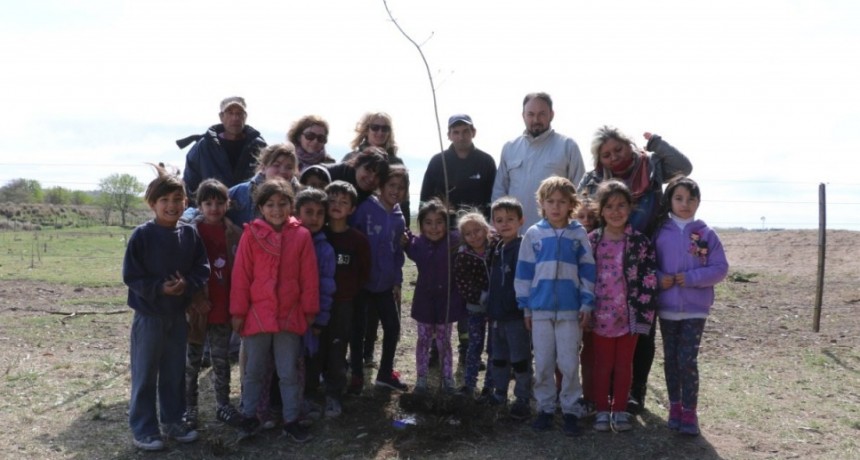 La Municipalidad junto a la escuela N&ordm; 20 y la Escuela Agraria trabajaron en educaci&oacute;n ambiental